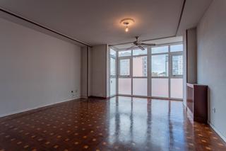 Pis  Avenida salvador de madariaga. Quinta planta exterior