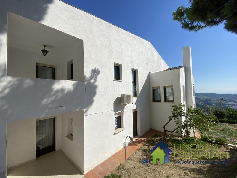 Foto 1bca9558-117e-4db3-83dc-b07b8ff5d8af. Chalet con riscaldamento parcheggio in Alella