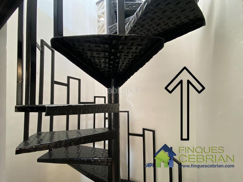 Foto 2e0b7416-c39d-4a7f-b01e-e5a141126314. Chalet con riscaldamento parcheggio in Alella