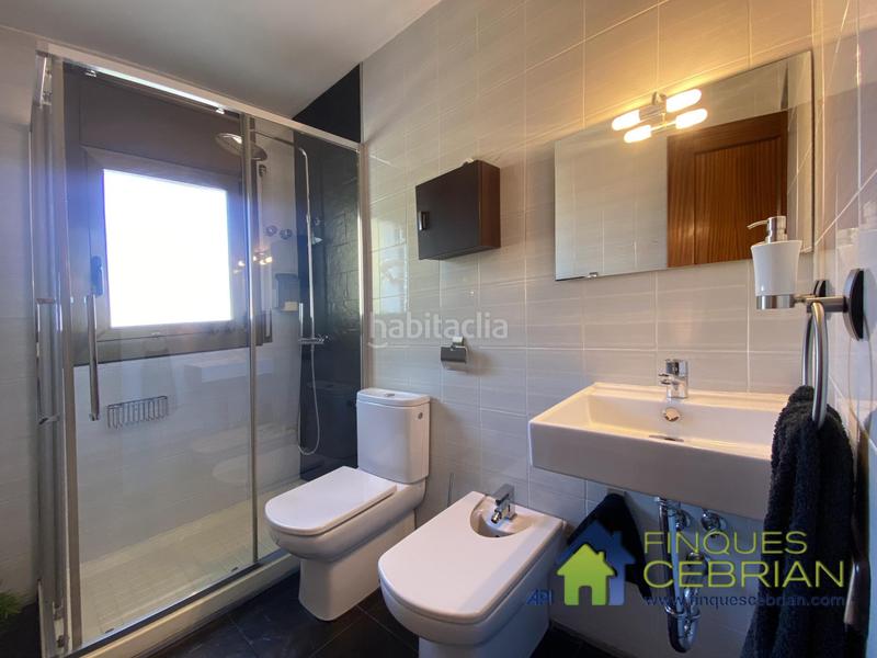 Foto 64668b03-54d5-4428-b573-70f872942134. Chalet con riscaldamento parcheggio in Alella