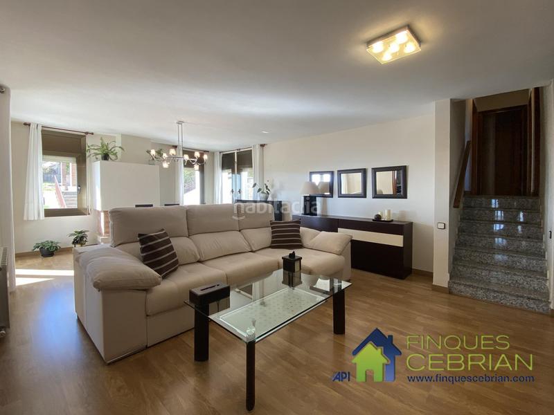 Foto 751d6de3-bfb0-4ca7-a85a-9434c3a51330. Chalet con riscaldamento parcheggio in Alella