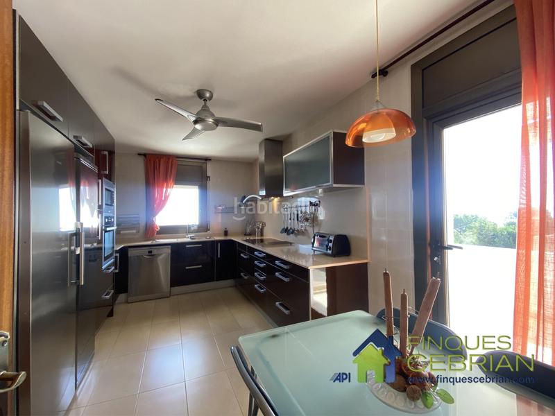 Foto ab34e67e-5c6e-4481-9dae-660234ad698d. Chalet con riscaldamento parcheggio in Alella