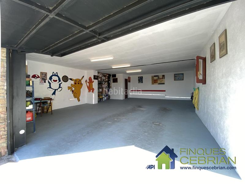 Foto aba351eb-30b0-4ebd-8bf0-3b594dccfca8. Chalet con riscaldamento parcheggio in Alella