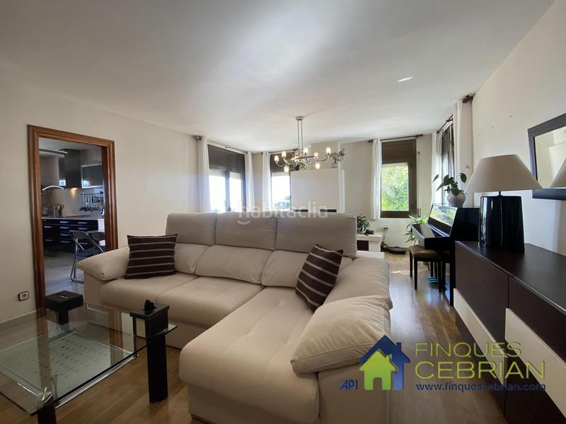 Foto b53b4087-c3eb-4d09-a233-94226079e1c7. Chalet con riscaldamento parcheggio in Alella