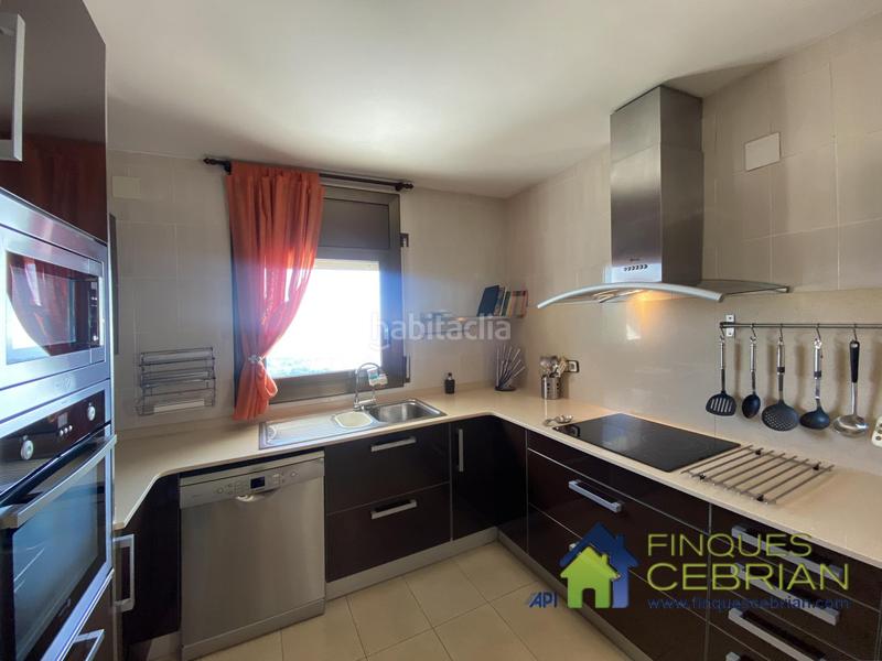 Foto daa772ec-6174-4e27-8bf4-3265a1fbe12f. Chalet con riscaldamento parcheggio in Alella