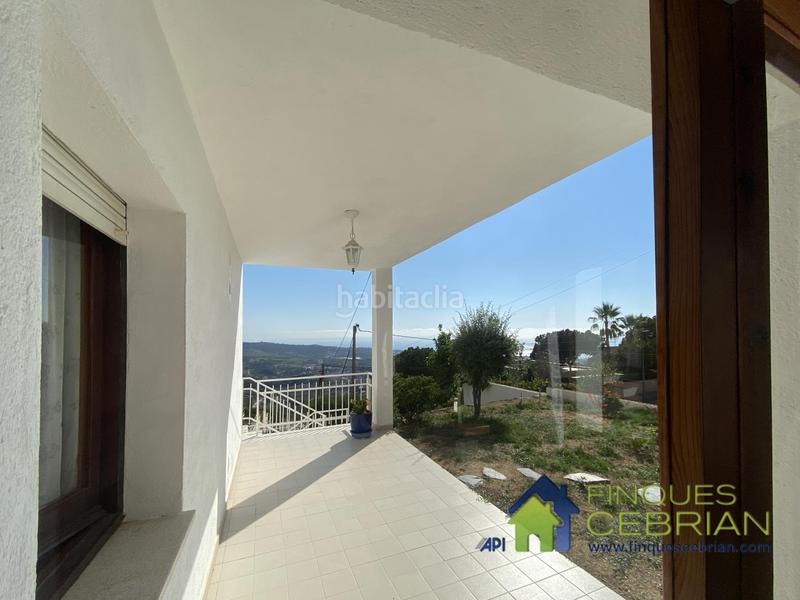 Foto f80f8142-a7d4-4768-9b22-fd7dc570dc62. Chalet con riscaldamento parcheggio in Alella