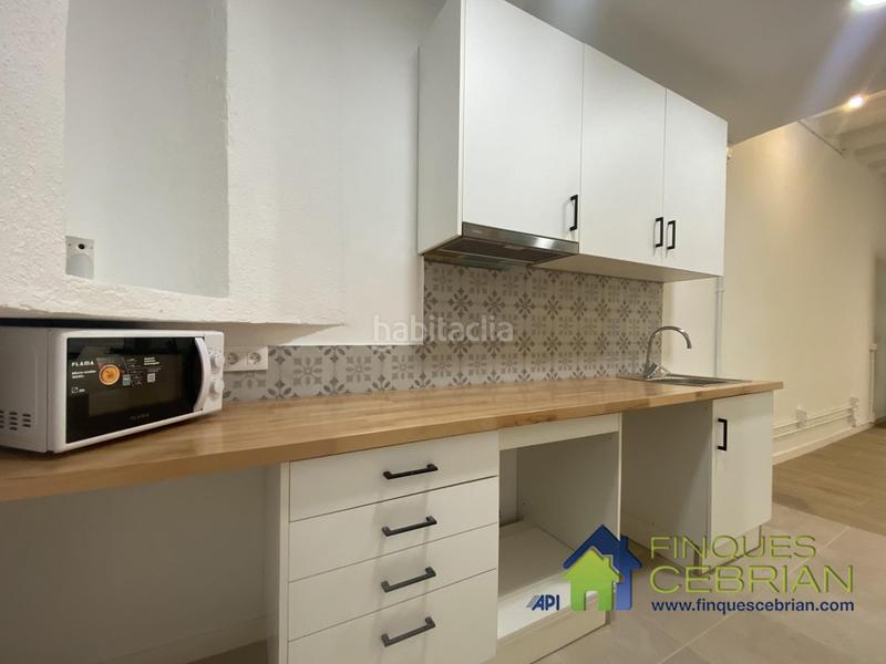 Foto eee0c039-1fff-494b-a68f-15540919cf40. Location studio avec chauffage dans Centre Masnou (El)