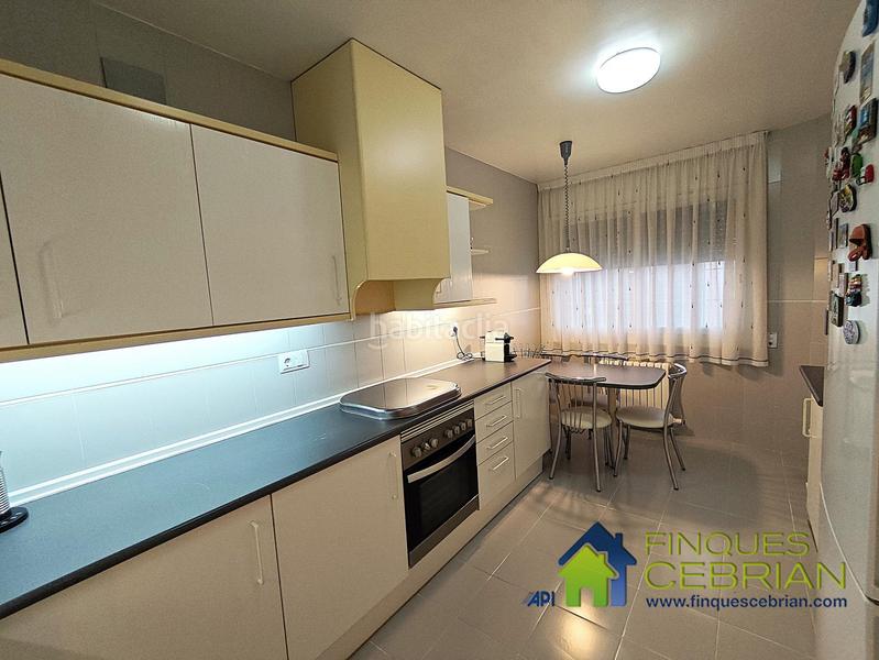 Foto 68b7aae2-c4a2-4728-b710-338b43f450ab. Reihenhaus mit heizung parking in Alella