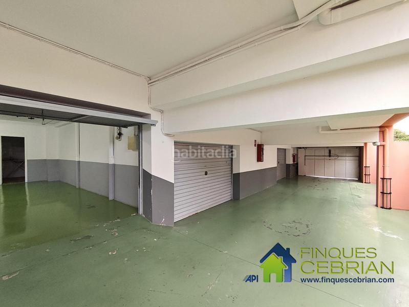 Foto 8ead07ca-eda3-412e-99c6-87fe99b10196. Reihenhaus mit heizung parking in Alella