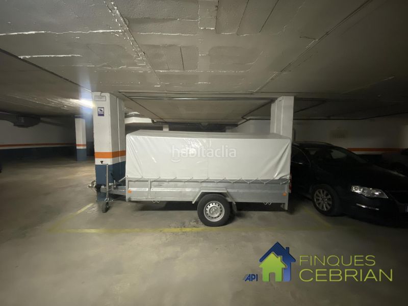 Foto e1c4167f-1723-48f0-882c-ae1e9684a026. Aparcament cotxe a Alella