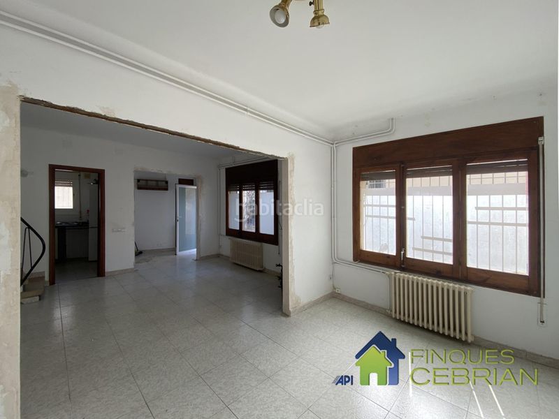 Foto a6be0aad-7dc0-47be-aa4c-d1be2dad214e. Casa adossada amb calefacció a Alella