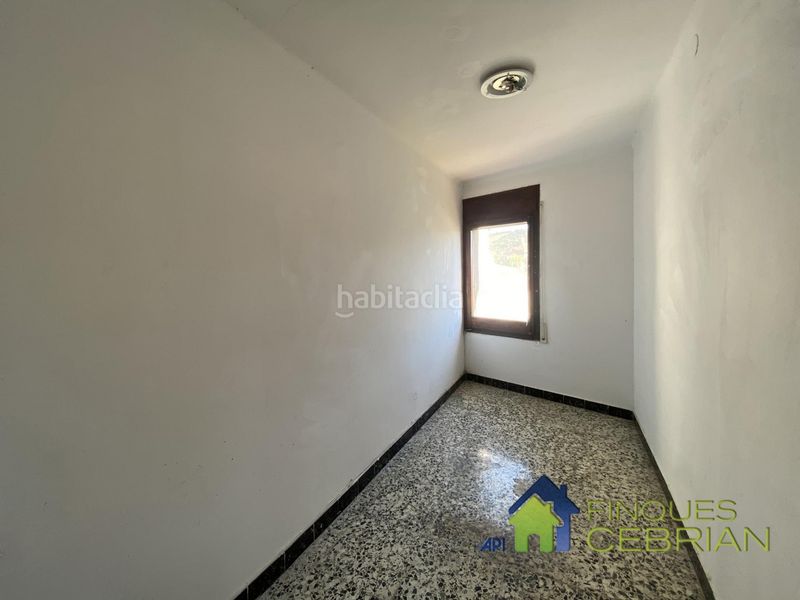 Foto b4272f8c-e21b-4b87-8561-f9ea2f029c48. Casa adossada amb calefacció a Alella