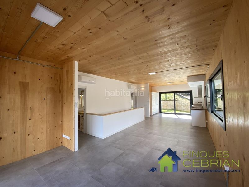 Foto 18e2aefe-760e-43c2-90a1-015c697a5759. Location chalet avec chauffage parking dans Vallromanes