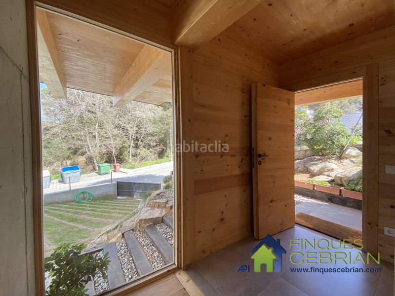 Foto 63ca5fce-7620-4d2e-96b4-b8bb3b29df22. Location chalet avec chauffage parking dans Vallromanes