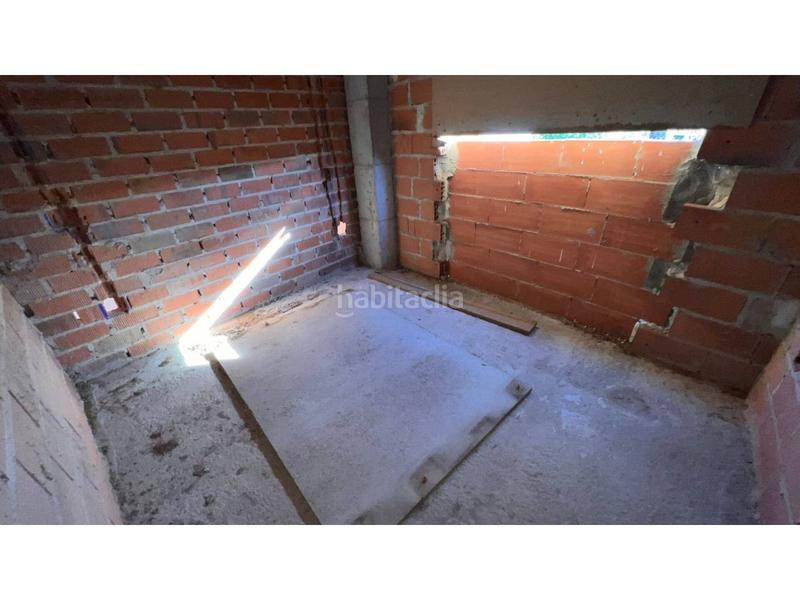 Foto 872cc336-e21e-41a5-a59f-f613f3a95069. Edificio  en venta en la gineta en Gineta (La)