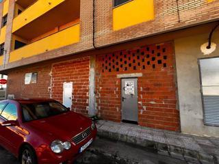 Local commercial à Valdeganga. Local en venta en valdeganga