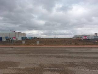 Solar industrial en Pedanías - Extrarradio. Terreno industrial en venta en poligono romica