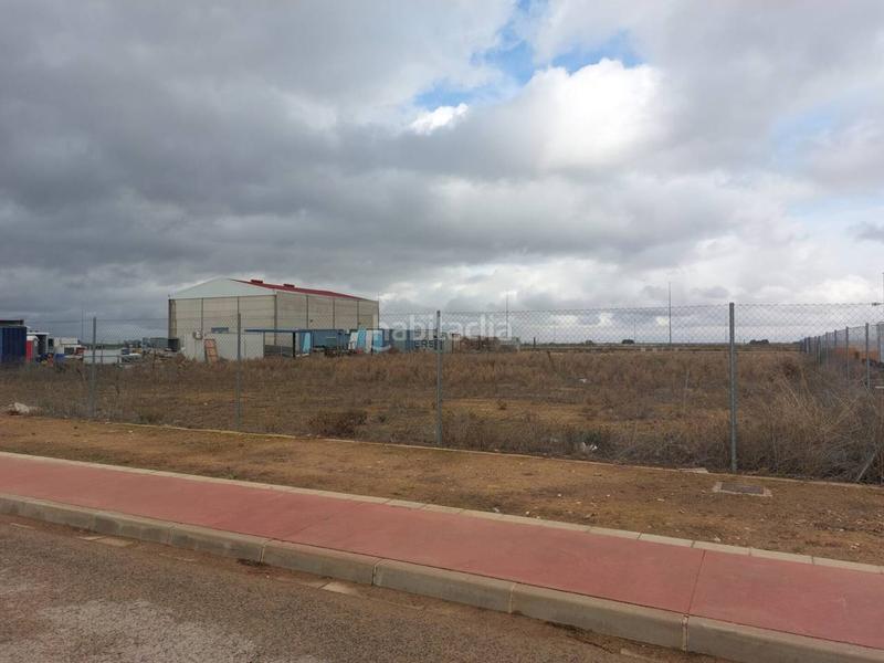 Foto ab6d4109-34bc-4670-b5f2-3f89e6995ed9. Solar industrial a Pedanías - Extrarradio Albacete