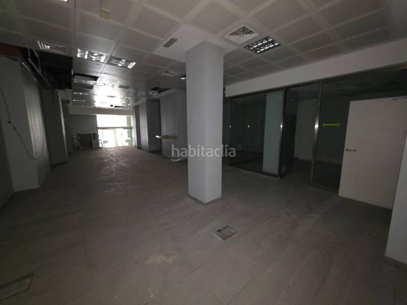 Foto 32c15187-5a0d-497b-a9cd-97a78ae576b2. Lloguer local comercial a Centro Albacete