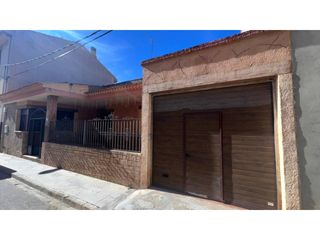 Chalet à Madrigueras. Chalet en madrigueras