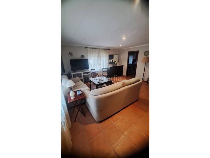 Foto c7fe58ce-c48d-4350-98da-11bcf5903124. Casa amb calefacció aparcament a Vianos