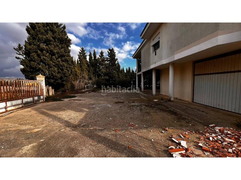Foto 5c7653d2-e83a-4c3d-adfc-831d6df8fe7d. Chalet avec chauffage parking dans Caudete