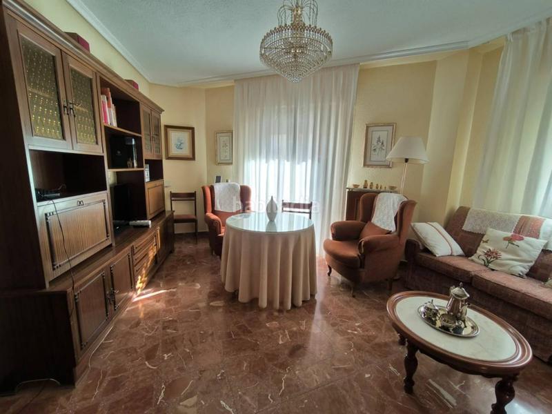 Foto 79cd6edb-f8de-4e30-b324-342e95431869. Appartement avec chauffage dans Fátima Albacete