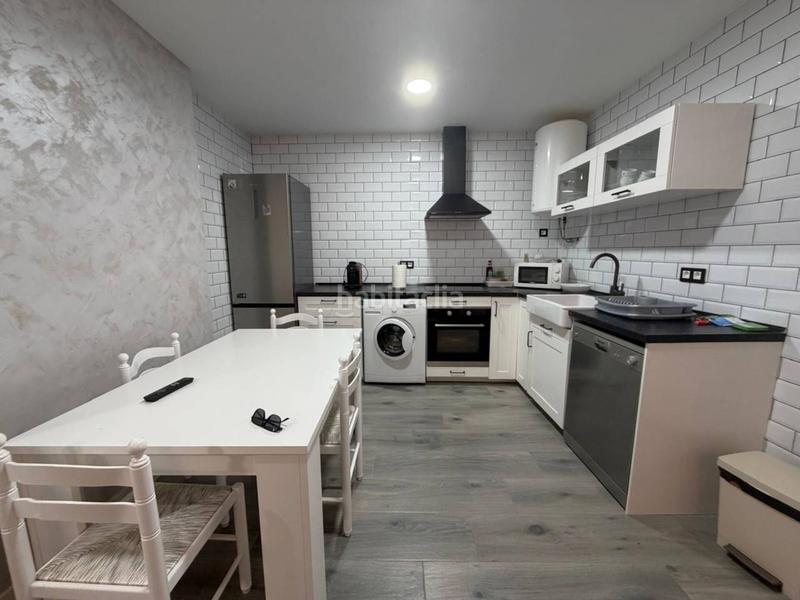 Foto aff4403e-8301-4222-9ff3-1682fd21abec. Maison jumelée avec piscine dans Madrigueras