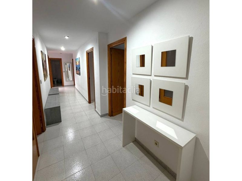 Foto bcda24c1-cd3a-494e-b201-877cd0a586a1. Àtic amb aparcament a Almansa