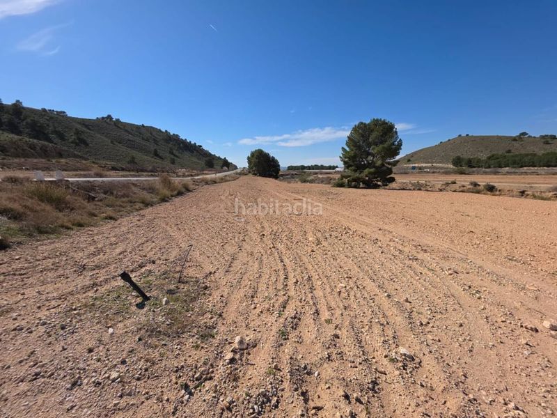 Foto e2b6eb06-0219-49b9-bd24-0fb3fdc5e128. Finca rústica a Tobarra