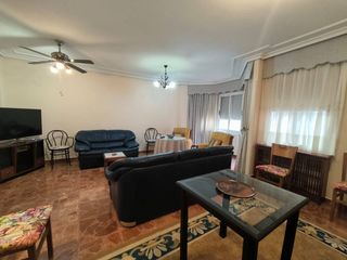 Lloguer Apartament a Ensanche - Franciscanos. Aparatamento en alquiler