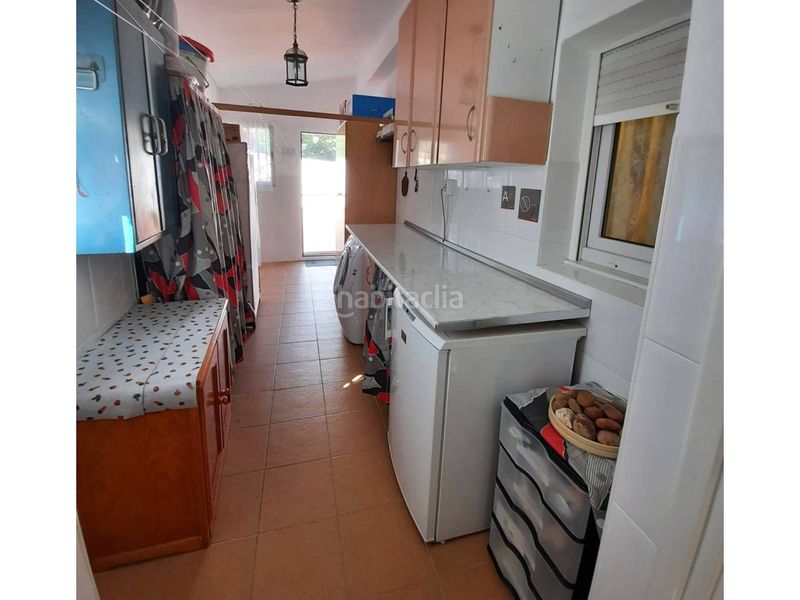 Foto c203558a-fc1c-4487-a299-d572a7a3f084. Casa amb calefacció aparcament a Peñascosa