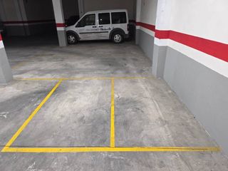 Posto auto in Carretas - Pajarita. Garaje para moto