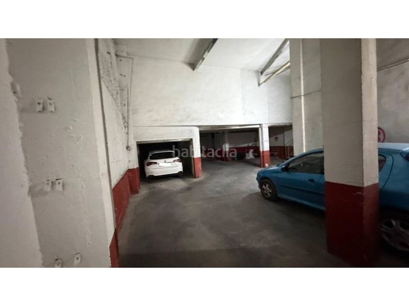 Foto 4bfe0b79-8aec-4470-a8b2-d79f15dac692. Aparcament cotxe a Caudete