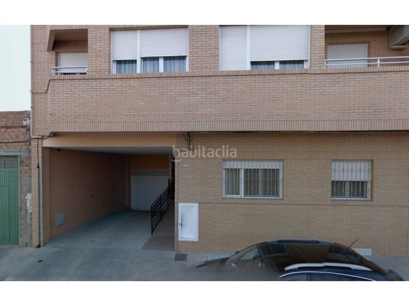 Foto 54f86ece-843f-4dec-a62c-c727e1296426. Aparcament cotxe a Roda (La)