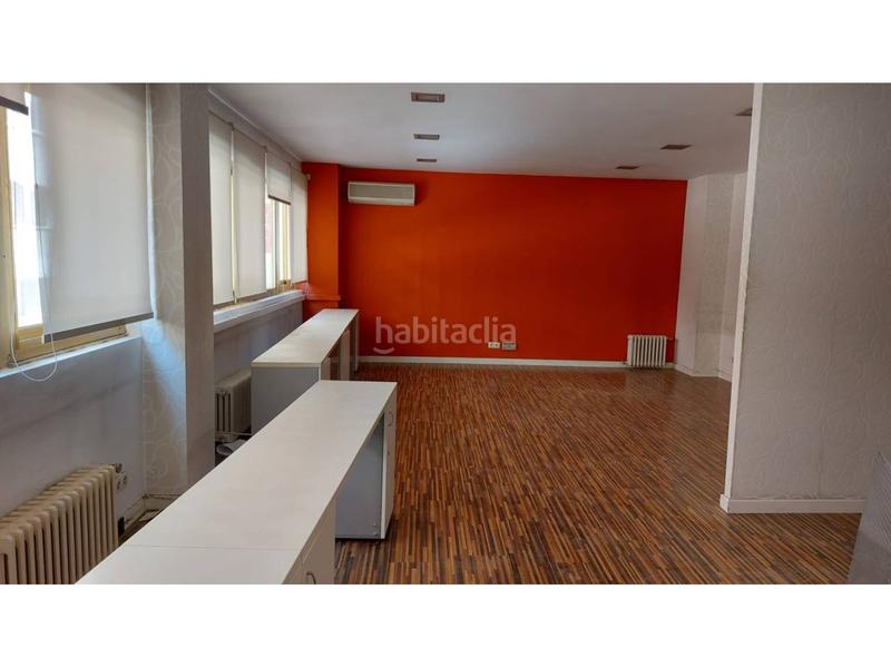 Foto 7cea3eaa-7e86-4027-835b-c850828f5760. Oficina  en venta en Centrovillacerradapajarita en Albacete