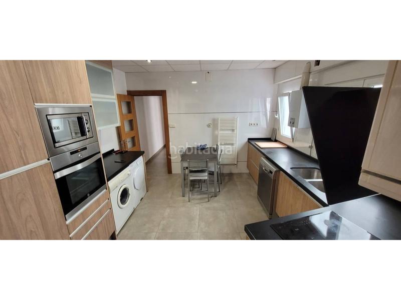 Foto 5919ad68-e480-435a-99d8-2c7c31267558. Pis amb calefacció a Centro Albacete