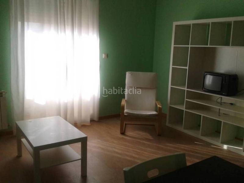 Foto b66ed423-d794-4eeb-8e40-2bf3778a67d7. Apartament amb calefacció aparcament a Hospital Albacete
