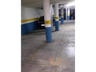 Car parking in Feria. Garaje en venta en centro-villacerrada-pajarita