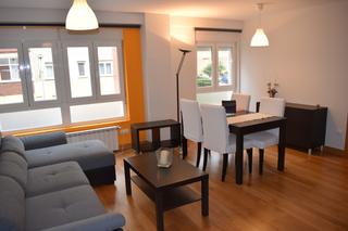 Location Appartement  Calle guillermo arce. Alquiler temporal!!!  piso de 2 habitaciones junto a universidad