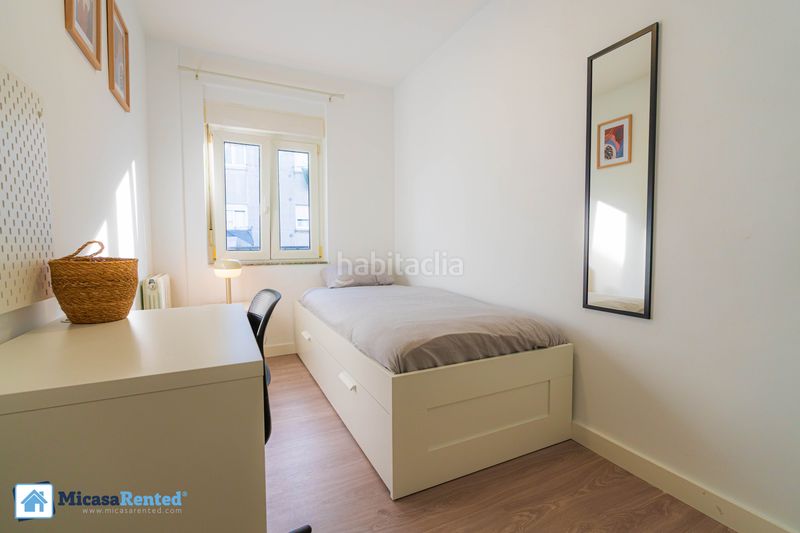 Foto 818b978c-031f-43e5-9058-553c7980b671. Lloguer pis amb calefacció a Los Castros Santander