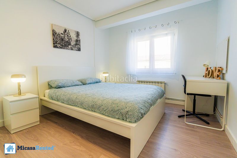 Foto f9233b2f-ce50-4673-bbfb-8d4531b1f3b2. Lloguer pis amb calefacció a Los Castros Santander