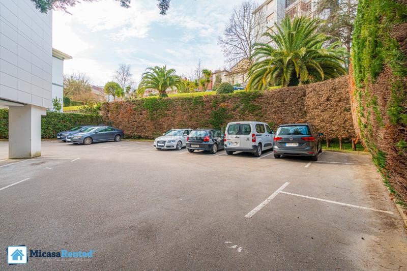 Foto 8c507be1-1b4a-468f-b83f-a66453bd05b6. Lloguer apartament amb calefacció aparcament a El Sardinero Santander