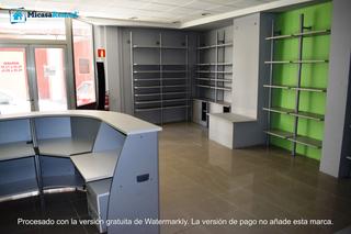 Local Comercial a Calle general santiago 17. ¡oportunidad única en santoña! local comercial de 60 m², ideal p