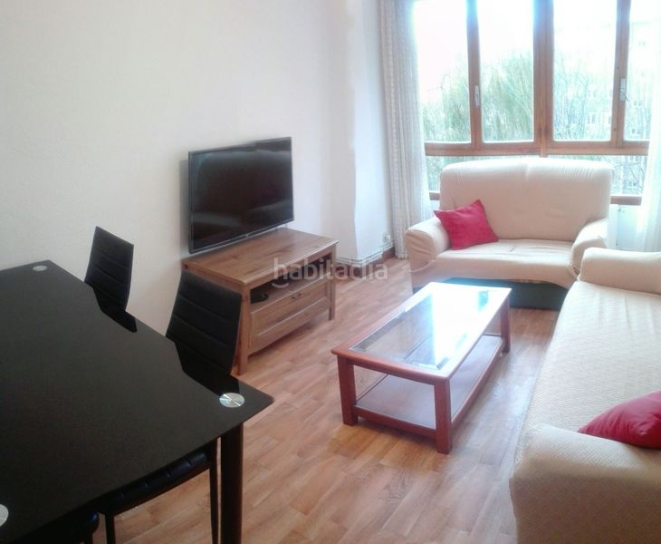 Foto 2f76795e-f48a-4ac4-adb4-e1e5e6043ae4. Rent flat with heating in Los Castros Santander