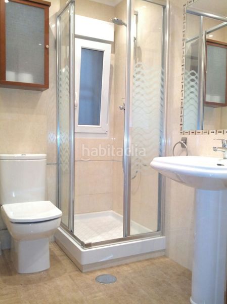 Foto 435b9835-f1b3-4cf3-a52c-e44c267ba0dd. Rent flat with heating in Los Castros Santander