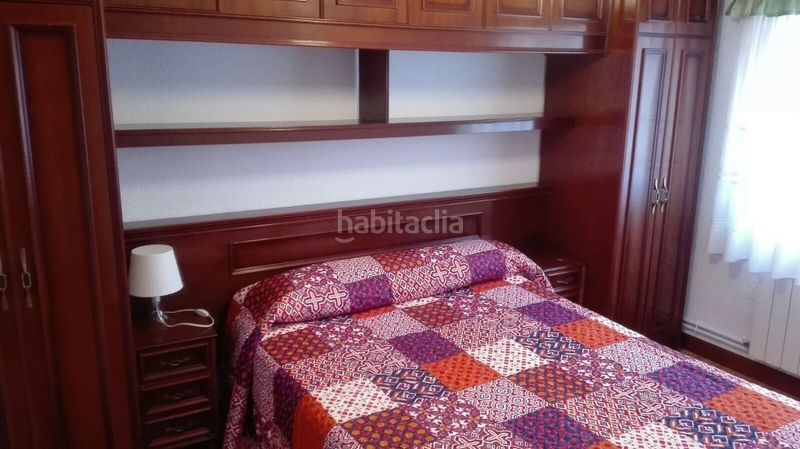 Foto 6568bbe6-5cb9-45e2-bbf7-671cb39f6871. Rent flat with heating in Los Castros Santander