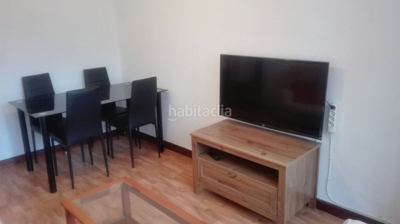 Foto 862d4c36-4345-4574-8f55-2816a781d450. Rent flat with heating in Los Castros Santander