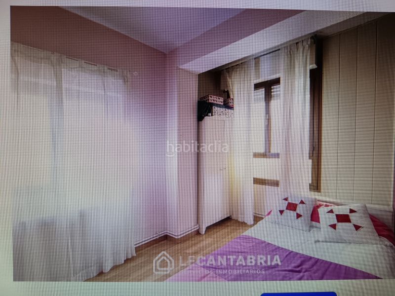 Foto 08ce8a43-6ea8-42ed-962c-accf5646b166. Rent flat with heating in Los Castros Santander