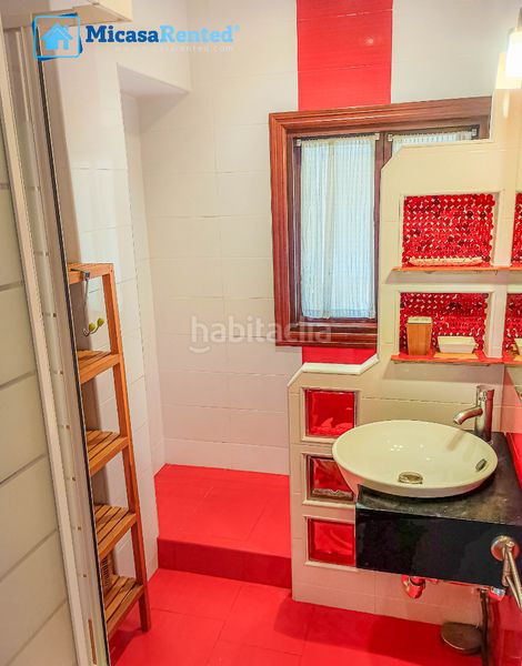 Foto b2cd0505-c5bc-4302-8009-e6cffc0e5c7b. Rent flat with heating in Los Castros Santander